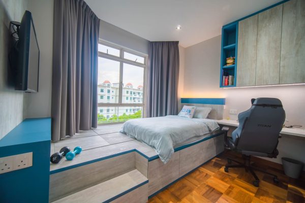 Hillington Green by Nicole Chang and Lynna Lestari