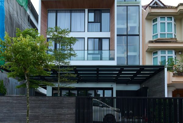 Landed in Jalan Lengkok Sembawang