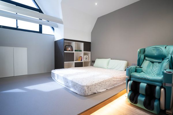 Landed in Upper Thomson