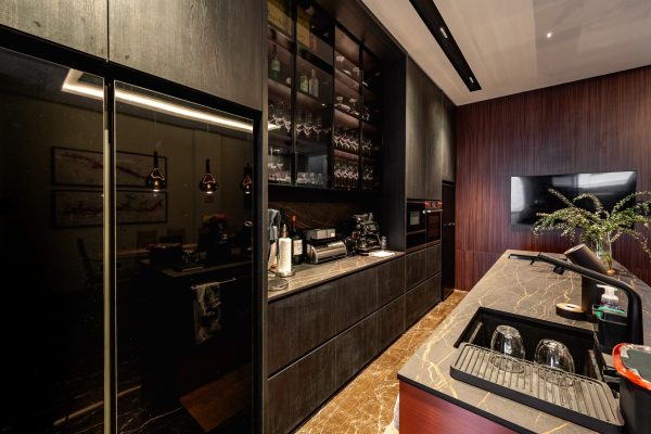 Landed in Elite Park Rebuild by John Foo