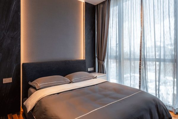 image-93-Hyll-on-Holland1