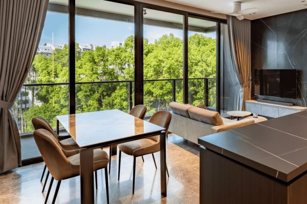 image-93-Hyll-on-Holland2