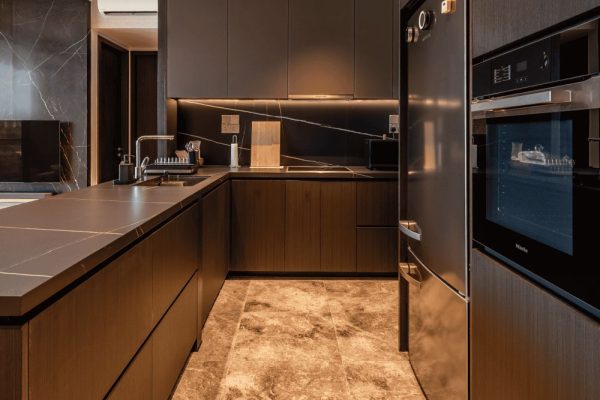 image-93-Hyll-on-Holland3